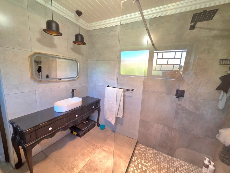 5 Bedroom Property for Sale in Morelig Free State